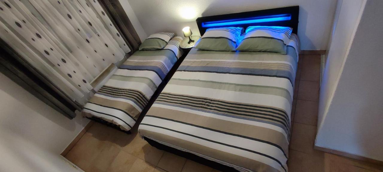 Appartement Face A La Gare Annemasse Exterior foto